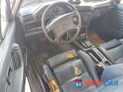 Zdjęcie 8 z 12 samochodu: 1990 BMW 325 IC AUTOMATIC VIN:WBABB2313LEC23126 - miniatura