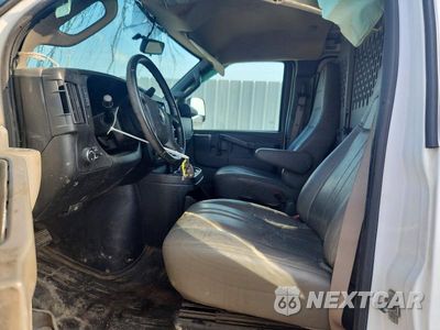 Zdjęcie 7 z 20 samochodu: 2020 CHEVROLET EXPRESS G2500 VIN:1GCWGAFP8L1264744 - miniatura