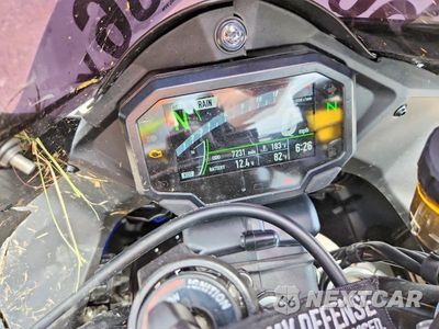 Zdjęcie 7 z 9 samochodu: 2023 KAWASAKI ZX1002 M VIN:JKBZXVM13PA005285 - miniatura