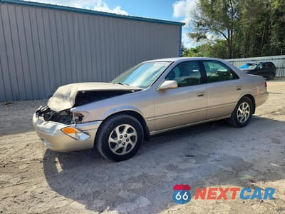 1998 TOYOTA CAMRY XLE V6 4T1BF28KXWU060227 - główne zdjęcie licytacji z USA - miniatura