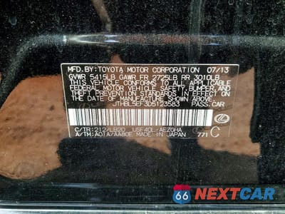 Zdjęcie 13 z 13 samochodu: 2013 LEXUS LS 460 VIN:JTHBL5EF3D5123583 - miniatura