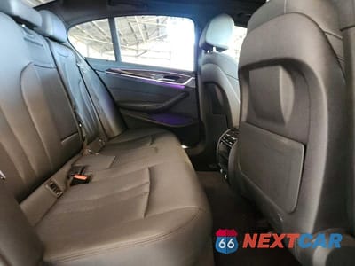 Zdjęcie 10 z 12 samochodu: 2019 BMW 530E VIN:WBAJA9C53KB392649 - miniatura