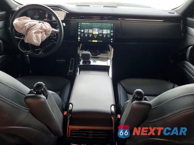 Zdjęcie 8 z 13 samochodu: 2025 LAND ROVER RANGE ROVER SPORT DYNAMIC SE VIN:SAL1L9FU6SA469528 - miniatura