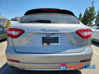 Zdjęcie 6 z 12 samochodu: 2017 MASERATI LEVANTE S LUXURY VIN:ZN661YUL4HX252166 - miniatura