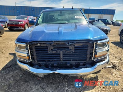 Piąte zdjęcie samochodu w środku: 2019 CHEVROLET SILVERADO LD K1500 LT VIN:2GCVKPEC4K1175659 - miniatura