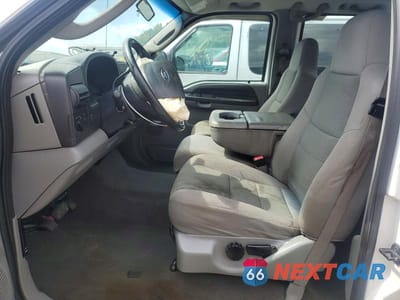 Zdjęcie 7 z 13 samochodu: 2006 FORD F350 SUPER DUTY VIN:1FTWW33P56EB37014 - miniatura