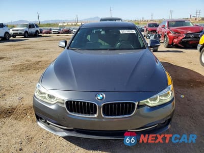 Piąte zdjęcie samochodu w środku: 2017 BMW 330 I VIN:WBA8B9G50HNU09145 - miniatura