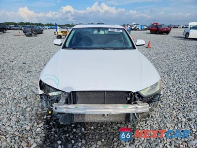 Piąte zdjęcie samochodu w środku: 2016 AUDI A4 PREMIUM S-LINE VIN:WAUBFAFL4GN003198 - miniatura