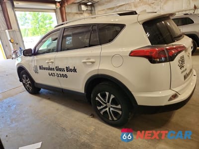 Drugie zdjęcie samochodu z przodu: 2018 TOYOTA RAV4 LE VIN:JTMBFREV6JJ232730 - miniatura