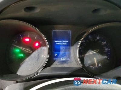 Zdjęcie 9 z 12 samochodu: 2018 TOYOTA C-HR XLE PREMIUM VIN:NMTKHMBX8JR050225 - miniatura