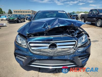 Piąte zdjęcie samochodu w środku: 2017 MERCEDES-BENZ E 300 4MATIC VIN:WDDZF4KB0HA178868 - miniatura