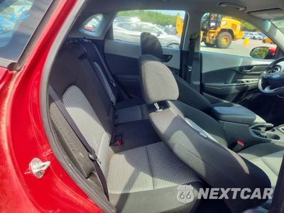 Zdjęcie 11 z 13 samochodu: 2019 HYUNDAI KONA SE VIN:KM8K1CAA5KU371791 - miniatura
