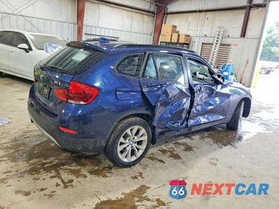 Trzecie zdjęcie samochodu z tyłu: 2014 BMW X1 XDRIVE28I VIN:WBAVL1C55EVY15523 - miniatura