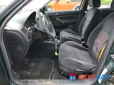 Zdjęcie 7 z 12 samochodu: 2002 VOLKSWAGEN JETTA GLS TDI VIN:3VWSP69M82M174845 - miniatura