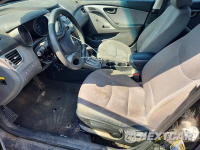 Zdjęcie 7 z 12 samochodu: 2013 HYUNDAI ELANTRA GLS VIN:5NPDH4AE7DH216691 - miniatura