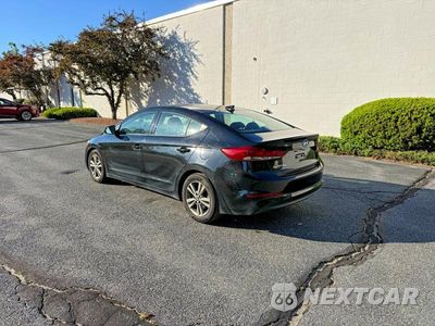 Trzecie zdjęcie samochodu z tyłu: 2018 HYUNDAI ELANTRA SEL VIN:5NPD84LF7JH286306 - miniatura