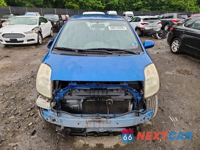 Piąte zdjęcie samochodu w środku: 2008 TOYOTA YARIS BASE VIN:JTDJT923X85175460 - miniatura