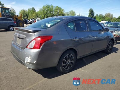 Trzecie zdjęcie samochodu z tyłu: 2017 NISSAN VERSA 1.6 SV VIN:3N1CN7AP4HL876848 - miniatura