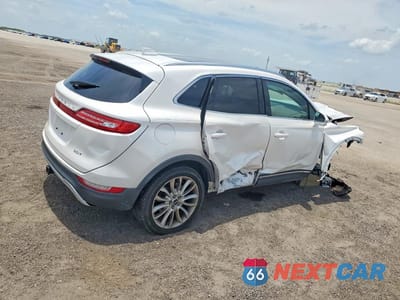 Trzecie zdjęcie samochodu z tyłu: 2017 LINCOLN MKC RESERVE VIN:5LMCJ3C98HUL12005 - miniatura