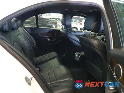 Zdjęcie 10 z 13 samochodu: 2019 MERCEDES-BENZ C 300 4MATIC VIN:55SWF8EBXKU296083 - miniatura