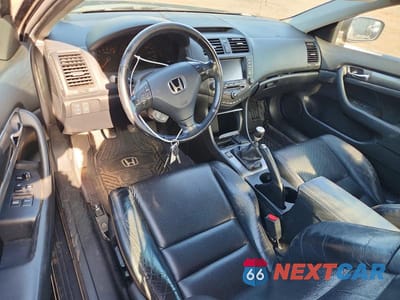 Zdjęcie 8 z 12 samochodu: 2004 HONDA ACCORD EX VIN:1HGCM81784A012507 - miniatura