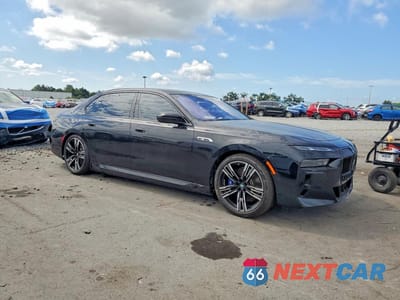 Czwarte zdjęcie samochodu z boku: 2024 BMW I7 M70 VIN:WBY83EH08RCR26734 - miniatura