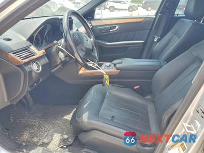 Zdjęcie 7 z 12 samochodu: 2012 MERCEDES-BENZ E 550 4MATIC VIN:WDDHF9BB6CA528408 - miniatura