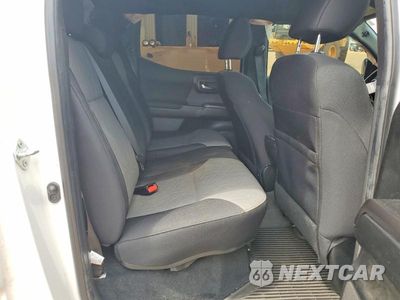 Zdjęcie 10 z 13 samochodu: 2022 TOYOTA TACOMA TRD SPORT VIN:3TMCZ5AN7NM512014 - miniatura
