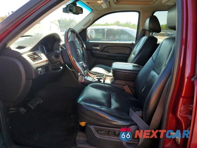 Zdjęcie 7 z 13 samochodu: 2007 CADILLAC ESCALADE ESV VIN:1GYFK66847R321110 - miniatura