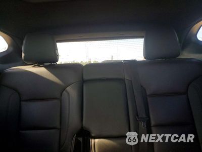 Zdjęcie 10 z 13 samochodu: 2019 CHEVROLET BLAZER RS VIN:3GNKBERS4KS694411 - miniatura