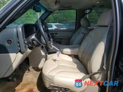 Zdjęcie 7 z 13 samochodu: 2002 GMC YUKON XL K1500 VIN:3GKFK16Z42G272635 - miniatura