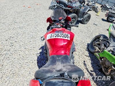 Zdjęcie 6 z 9 samochodu: 2019 YAMAHA YZFR1 VIN:JYARN39E2KA004522 - miniatura