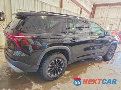 Trzecie zdjęcie samochodu z tyłu: 2024 CHEVROLET TRAVERSE LT Z71 VIN:1GNEVJKS6RJ219703 - miniatura