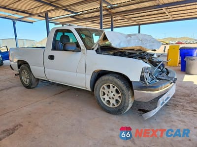 Czwarte zdjęcie samochodu z boku: 1999 CHEVROLET SILVERADO C1500 VIN:1GCEC14W7XZ117226 - miniatura