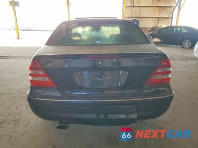 Zdjęcie 6 z 12 samochodu: 2005 MERCEDES-BENZ C 230K SPORT SEDAN VIN:WDBRF40J05F606701 - miniatura