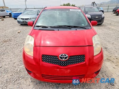 Piąte zdjęcie samochodu w środku: 2007 TOYOTA YARIS BASE VIN:JTDJT903X75037595 - miniatura