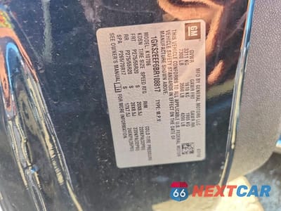 Zdjęcie 12 z 12 samochodu: 2011 GMC YUKON DENALI VIN:1GKS2EEF6BR108817 - miniatura