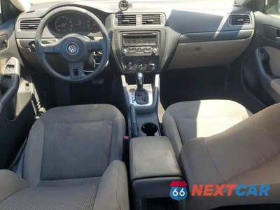 Zdjęcie 8 z 12 samochodu: 2014 VOLKSWAGEN JETTA BASE VIN:3VW2K7AJ2EM298815 - miniatura