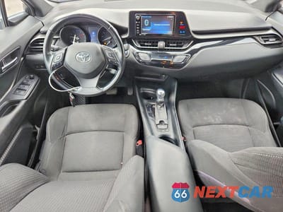 Zdjęcie 8 z 13 samochodu: 2018 TOYOTA C-HR XLE PREMIUM VIN:NMTKHMBXXJR053756 - miniatura