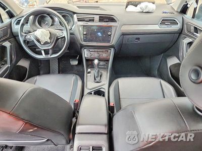 Zdjęcie 8 z 13 samochodu: 2018 VOLKSWAGEN TIGUAN SE VIN:3VV3B7AXXJM197951 - miniatura