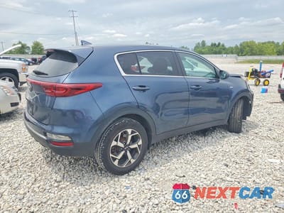 Trzecie zdjęcie samochodu z tyłu: 2022 KIA SPORTAGE LX VIN:KNDPMCAC9N7954807 - miniatura