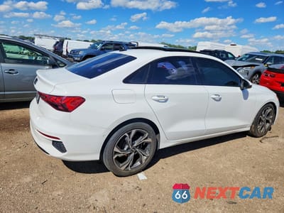 Trzecie zdjęcie samochodu z tyłu: 2022 AUDI A3 PREMIUM VIN:WAUAUDGY9NA096012 - miniatura