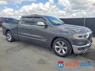 Czwarte zdjęcie samochodu z boku: 2019 RAM 1500 LIMITED VIN:1C6SRFPT3KN561114 - miniatura