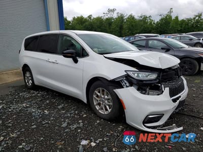 Czwarte zdjęcie samochodu z boku: 2025 CHRYSLER PACIFICA SELECT VIN:2C4RC1BG9SR555536 - miniatura