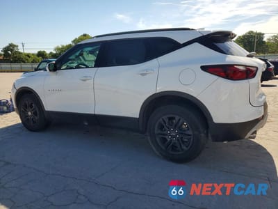 Drugie zdjęcie samochodu z przodu: 2022 CHEVROLET BLAZER 2LT VIN:3GNKBHR45NS115062 - miniatura