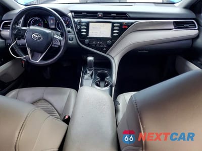 Zdjęcie 8 z 12 samochodu: 2018 TOYOTA CAMRY SE VIN:4T1B11HK2JU080277 - miniatura