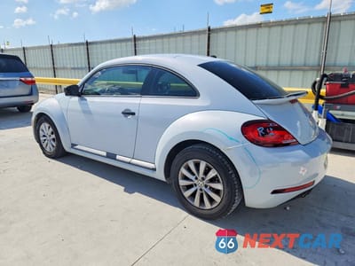 Drugie zdjęcie samochodu z przodu: 2017 VOLKSWAGEN BEETLE 1.8T VIN:3VWF17AT1HM616708 - miniatura