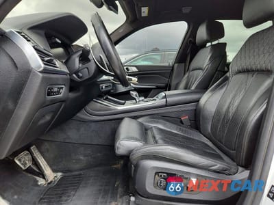Zdjęcie 7 z 13 samochodu: 2019 BMW X7 XDRIVE50I VIN:5UXCX4C56KLS36014 - miniatura