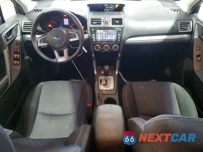 Zdjęcie 8 z 13 samochodu: 2017 SUBARU FORESTER 2.5I PREMIUM VIN:JF2SJAEC5HH409351 - miniatura