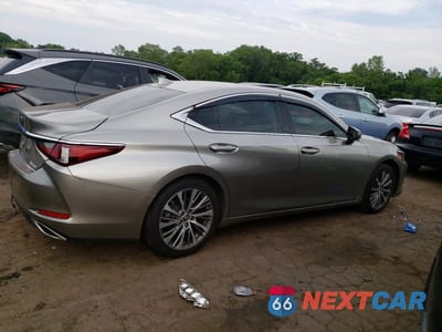 Trzecie zdjęcie samochodu z tyłu: 2019 LEXUS ES 350 VIN:58ABZ1B16KU038410 - miniatura